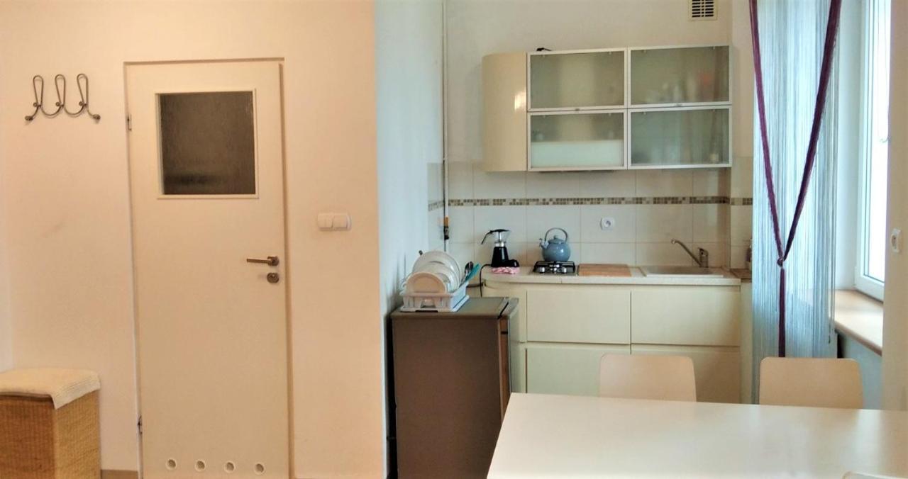 Apartament Hallera Square Warsaw 27M2 Bagian luar foto