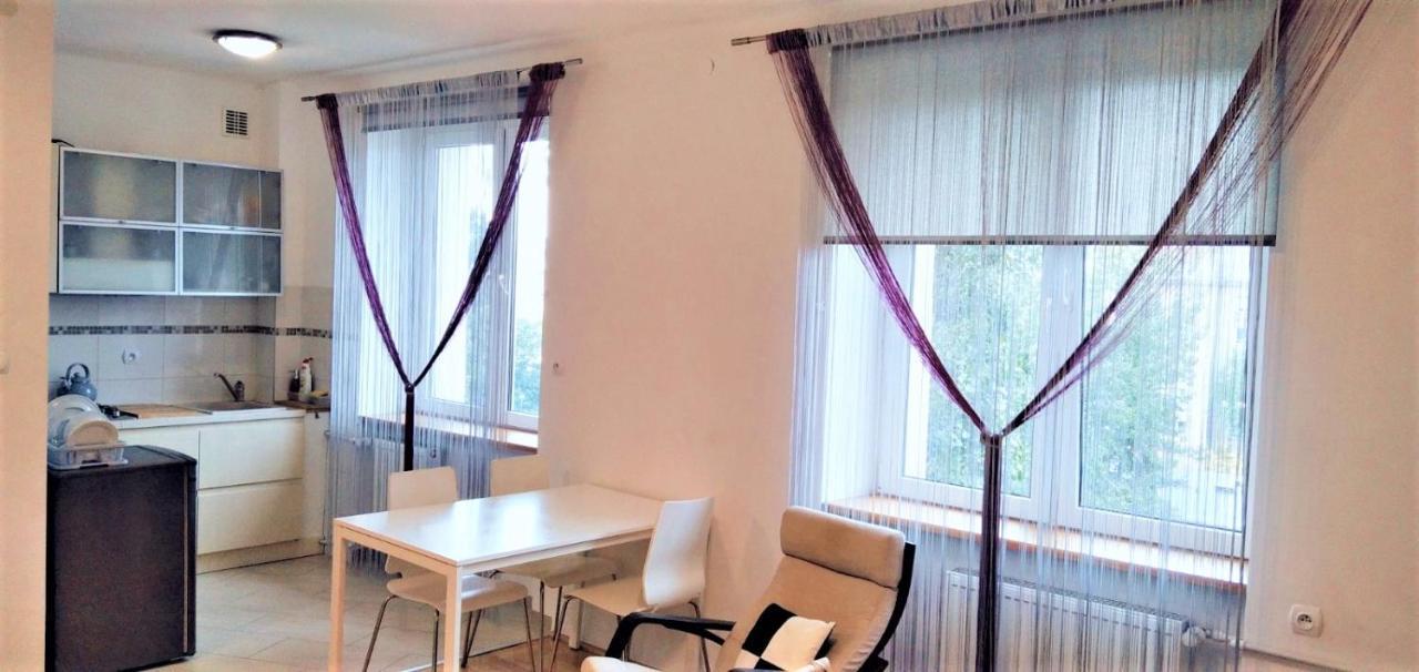 Apartament Hallera Square Warsaw 27M2 Bagian luar foto