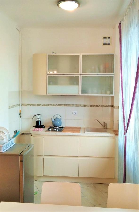 Apartament Hallera Square Warsaw 27M2 Bagian luar foto