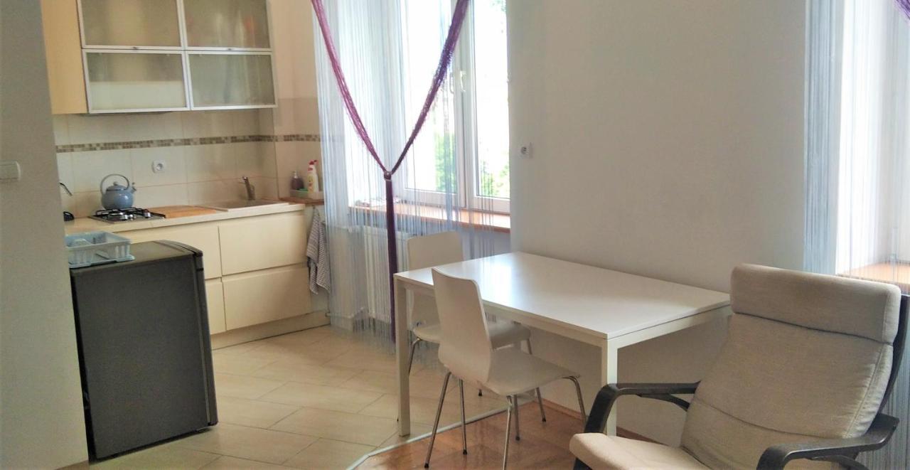 Apartament Hallera Square Warsaw 27M2 Bagian luar foto